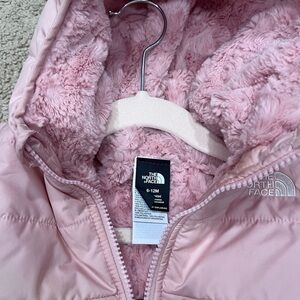 The North Face Girls Light Pink Hooded Puffer Jacket
